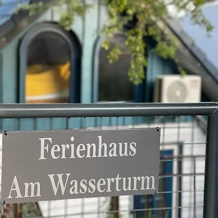 Vakantiehuis Kleines-ferienhaus-am-wasserturm-mayen-mit-grill-kamin-und-kleiner-terrasse Mayen