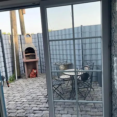 Kleines-ferienhaus-am-wasserturm-mayen-mit-grill-kamin-und-kleiner-terrasse * Mayen