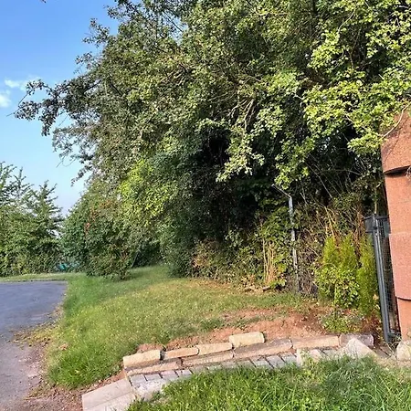 Kleines-ferienhaus-am-wasserturm-mayen-mit-grill-kamin-und-kleiner-terrasse Vakantiehuis *