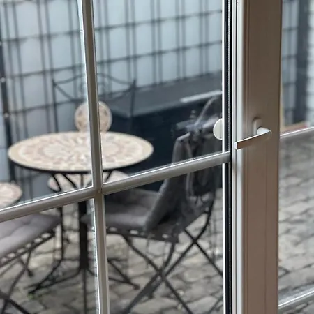 Vakantiehuis Kleines-ferienhaus-am-wasserturm-mayen-mit-grill-kamin-und-kleiner-terrasse *